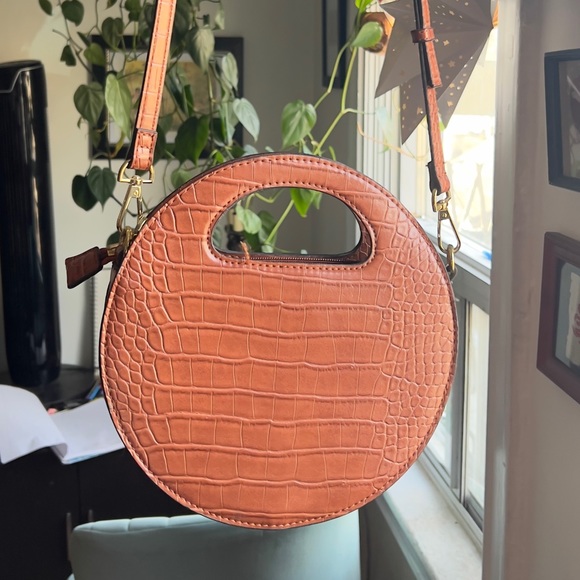 enzo angiolini crossbody bag - Picture 2 of 4